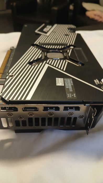 Karta graficzna ASUS DUAL Radeon RX6700 XT 12GB GDDR6