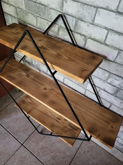 Półka na ścianę loft