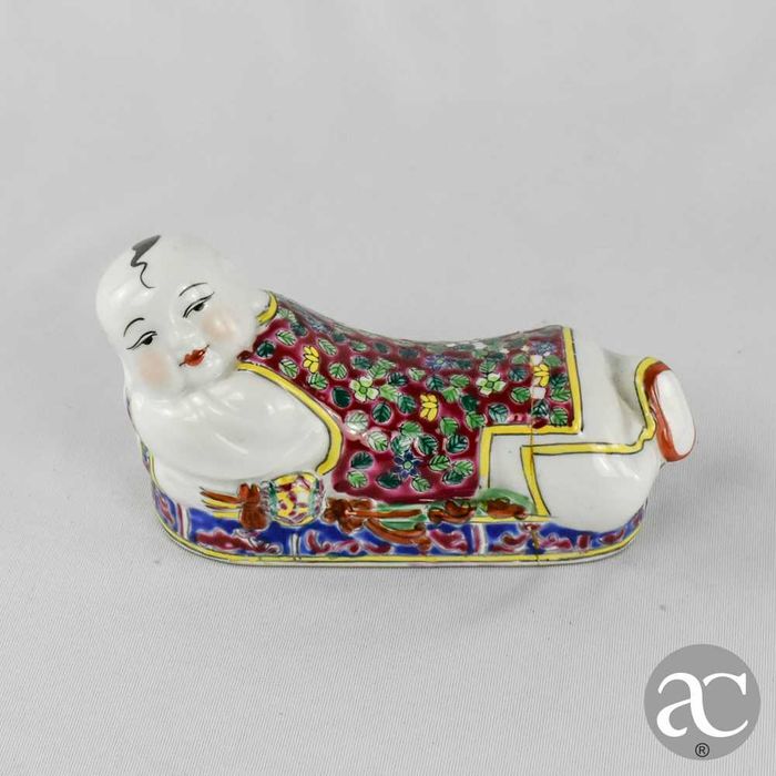 Almofada em porcelana da China, Figura de criança, período República
