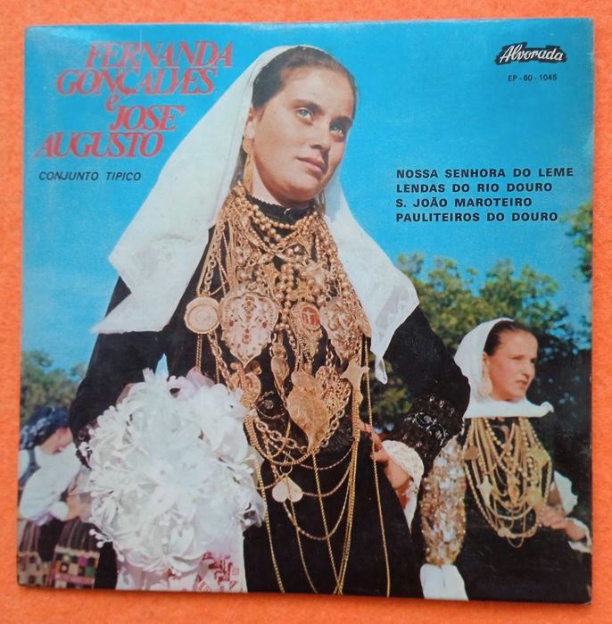 Traditional Ensemble Fernanda Gonçalves and José Augusto