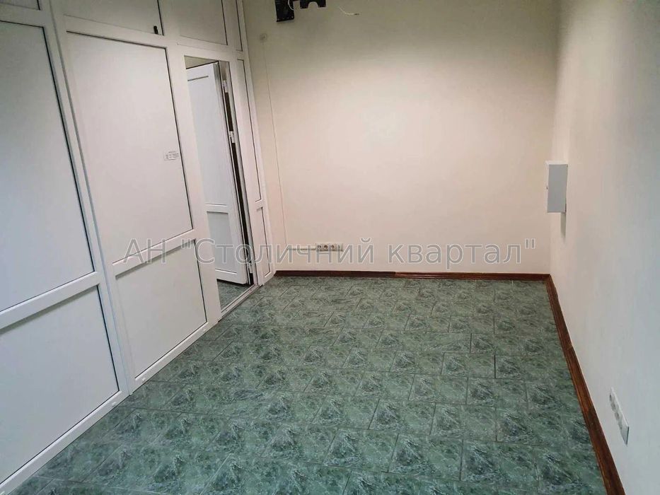 170м2 на Курбаса - під Клініку/Курси/Школу/Дит.садок/Офіс.