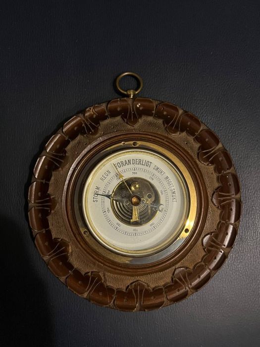 Продаю  Барометр