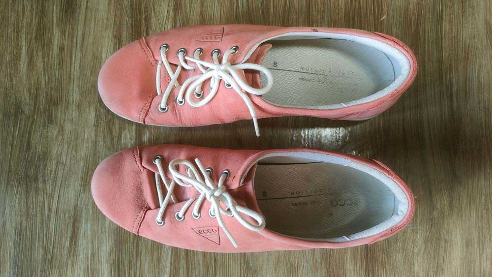 ЕССО  туфлі  шкіряні 40 розмір