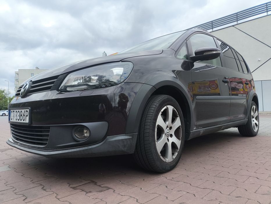 Volkswagen Touran Cross 2013, 2.0 TDI
