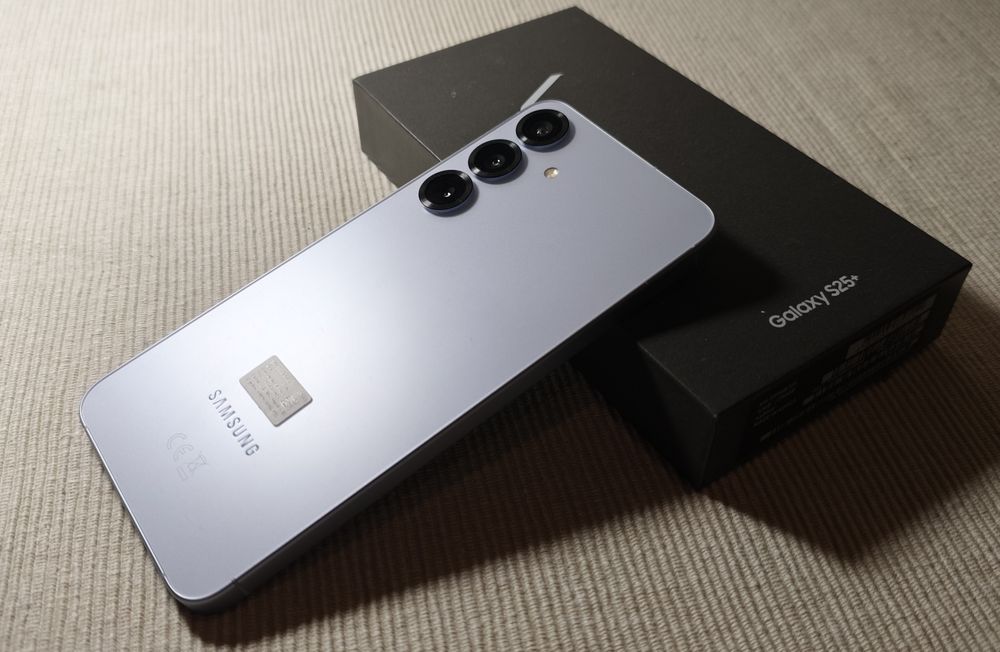 Samsung galaxy s25 plus 12/256 SM-S936B/DS open box