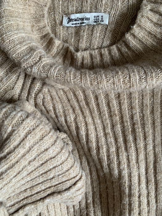 Sweter beżowy Stradivarius rozmiar S 36