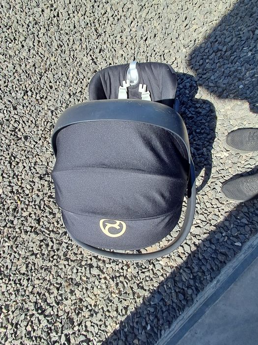 Fotelik / nosidełko cybex z bazą