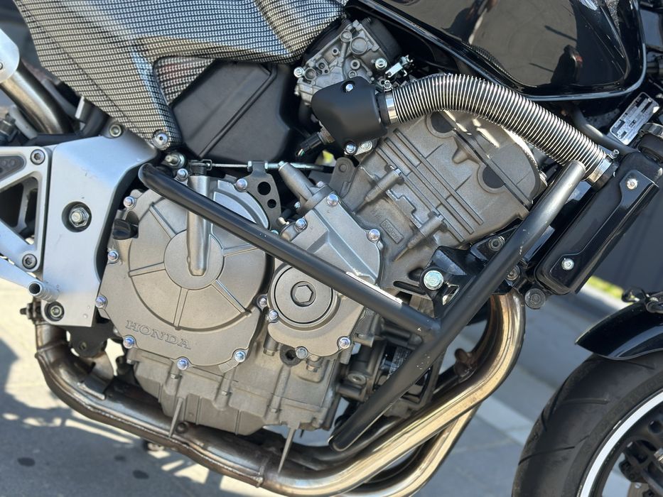 Honda Cb600F Hornet 2003 rest