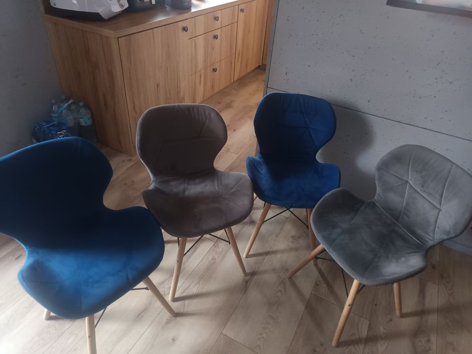Sprzedam komplet krzeseł