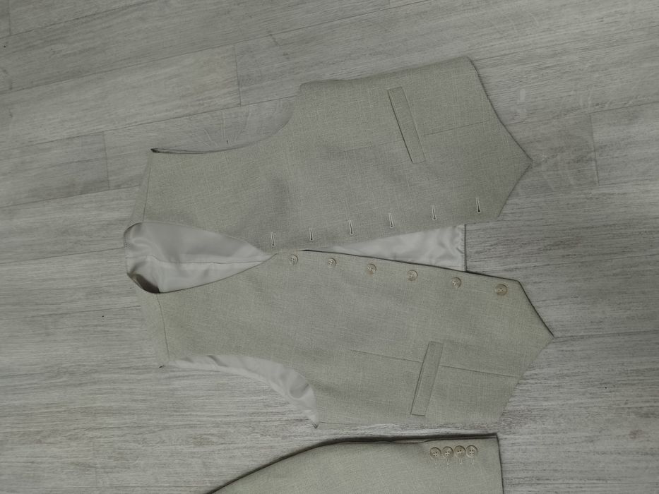 Sprzedam marynarkę plus kamizelkę 176/50.