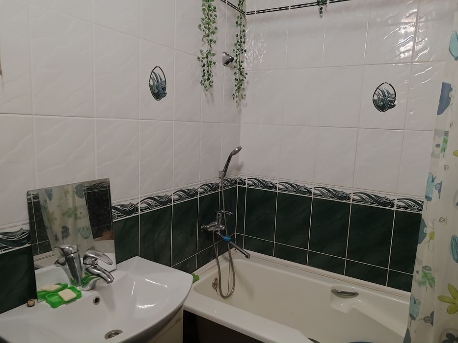 Продаж двоповерхового будинку в селі Голубівка Самарівського району