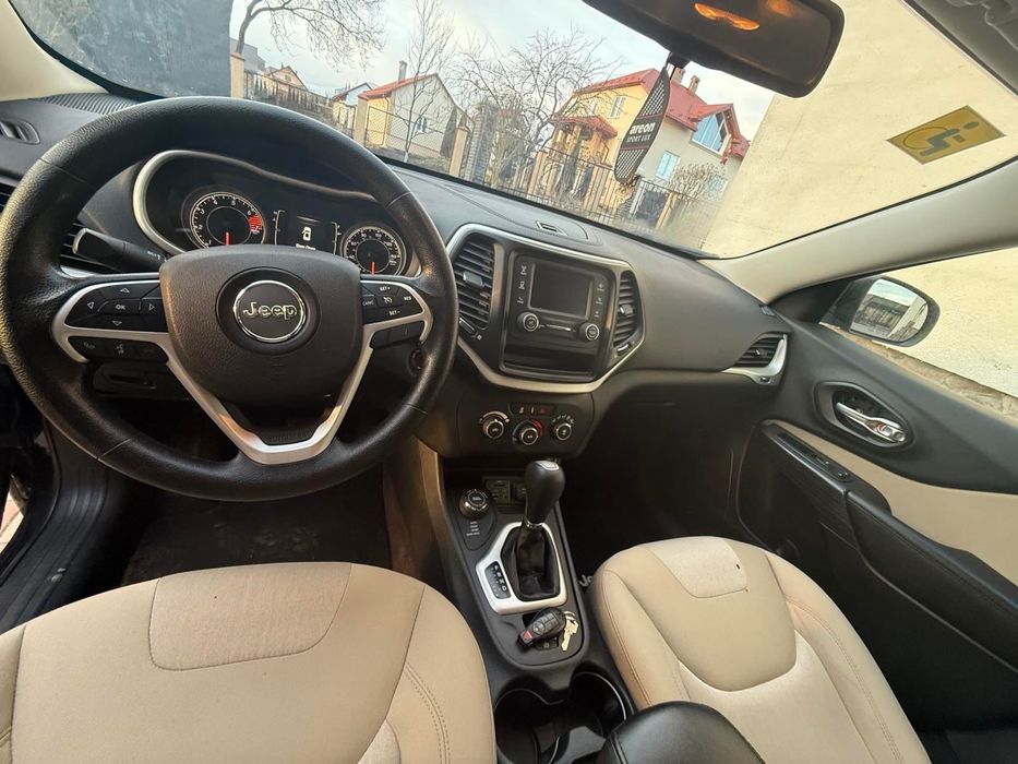 Jeep Cherokee 2016