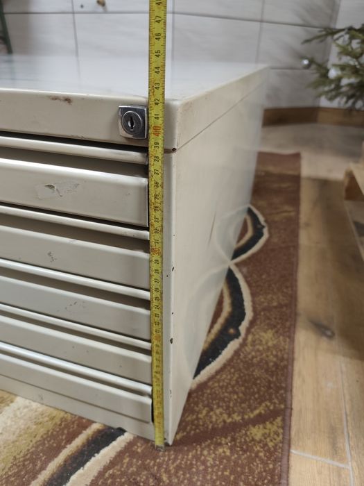 Szafka na mapy, plany, projekty, narzędzia itp.