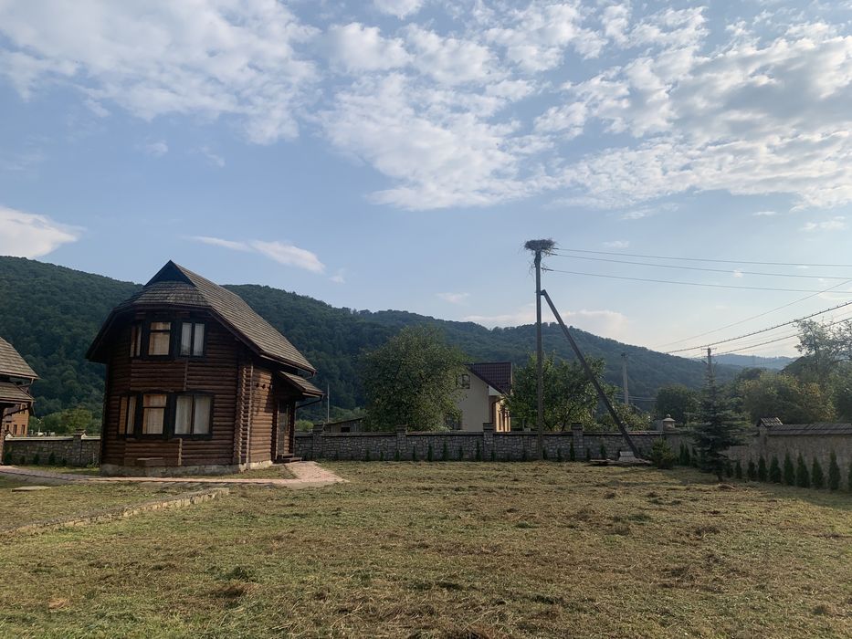 Продаж відпочинкового комплексу у карпатах!