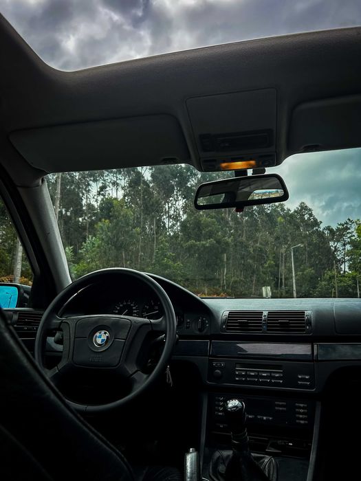 BMW E39 - 520I (6 cilindros gasolina)