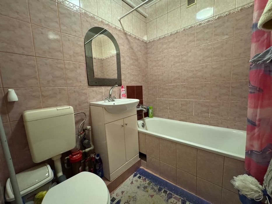 Продаж однокімнатної квартири проспект Космонавтів