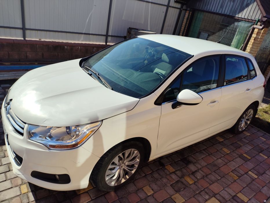 Автомобіль Citroen C4 2014р. Святопетрівське.