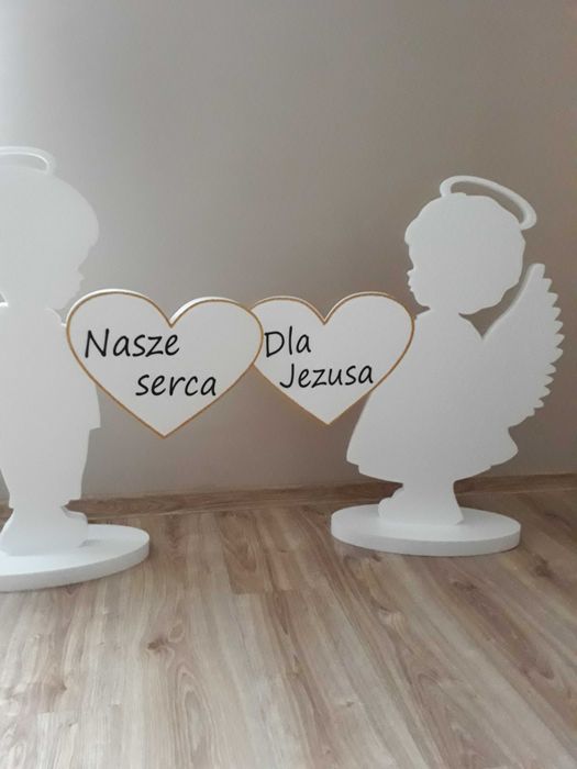 Anioły z sercami dekoracja Pierwsza Komunia