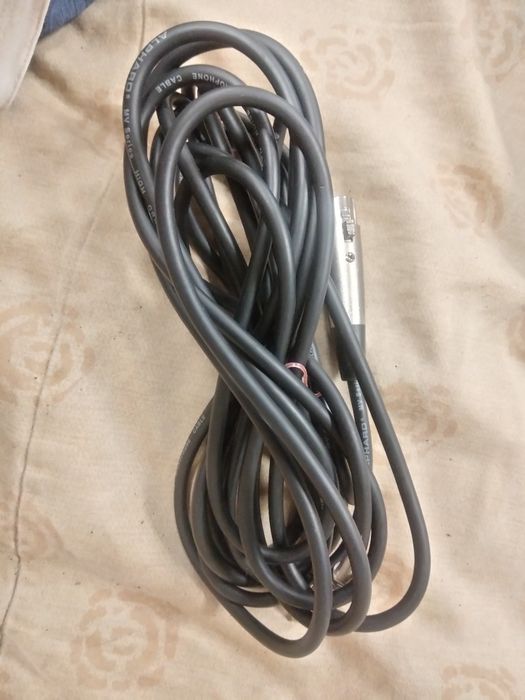 Продам вокальный микрафон  Alphard ET-48.