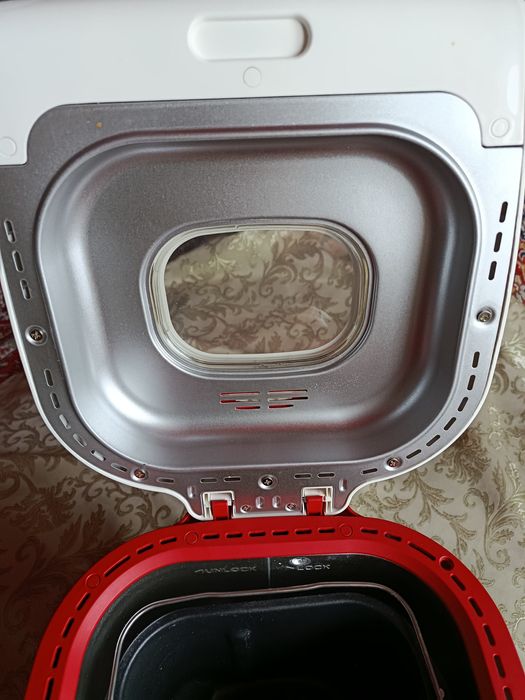 Продам хлібопічку Moulinex