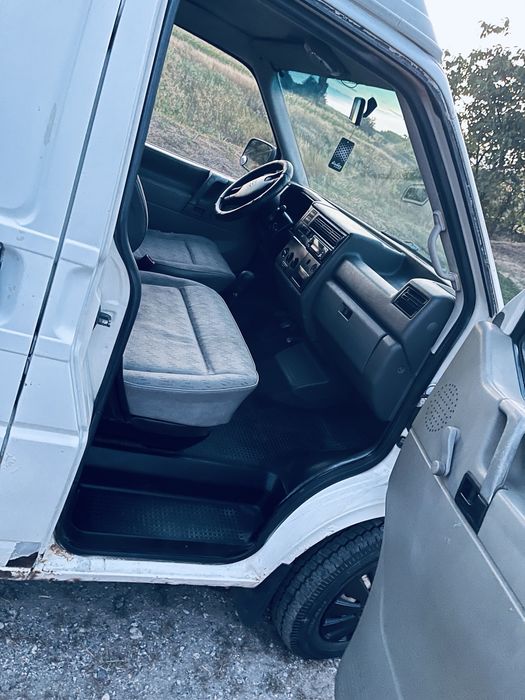 Продам   Wolkswagen Transporter 1.9 Т4