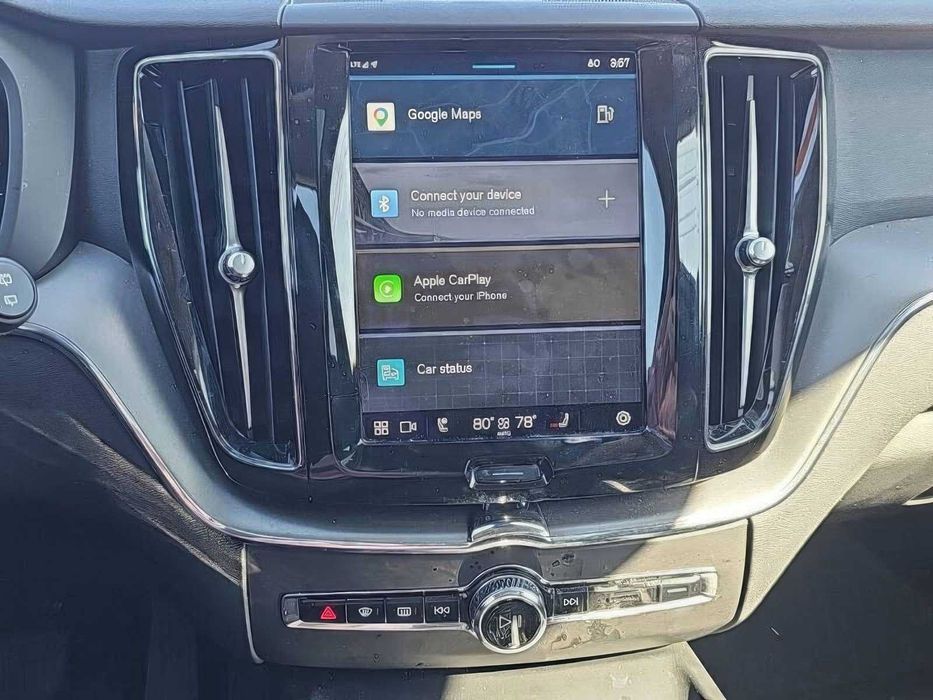 Volvo XC60 B5 Plus Dark Theme      2023