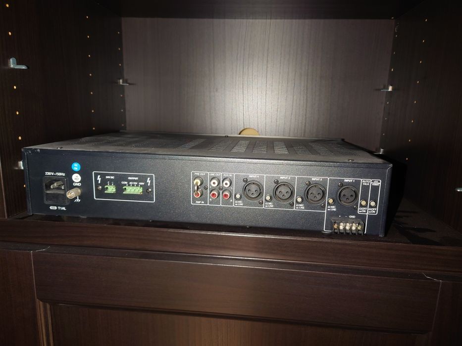 Monacor PA 900 wzmacniacz