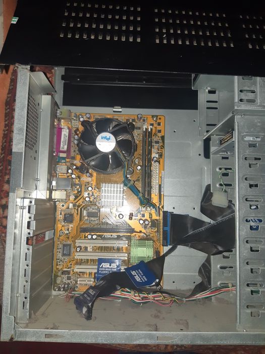 Комп'ютер. Монітор. Клавіатура.