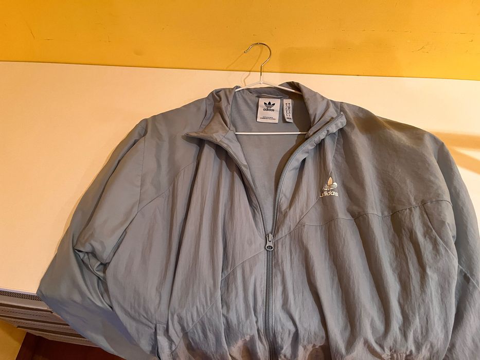 99% novo jaqueta adidas