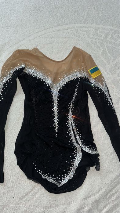 Купальник художньої гімнастики