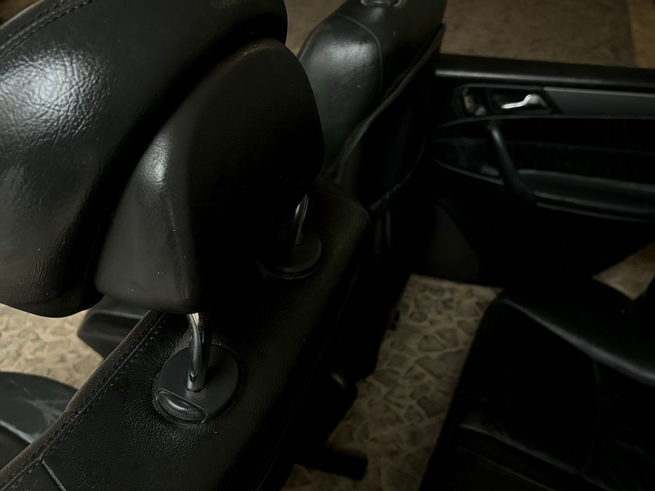 Interior Mercedes 220 Cdi (conjunto estofos+portas)