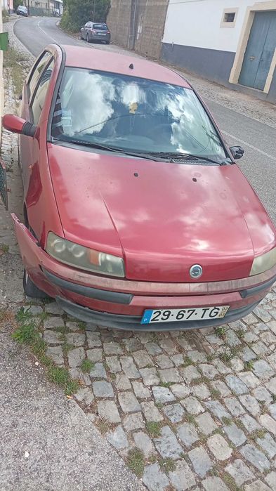 Fiat Punto 2003.