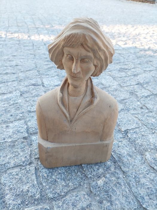 Rzeźba Mikołaj Kopernik z drewna