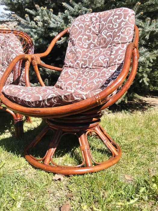Komplet mebli rattanowych.
