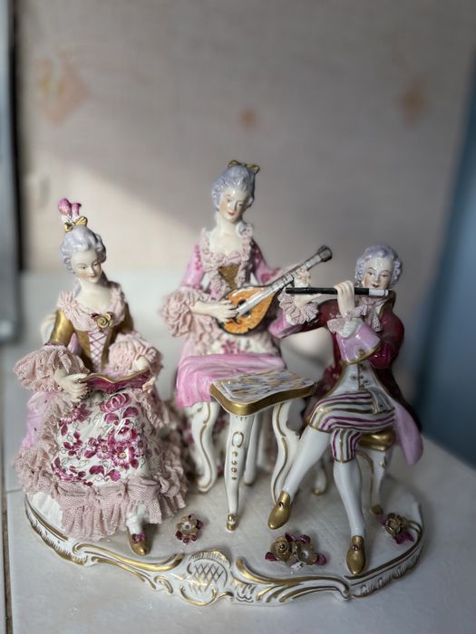 Продам статуэтку фарфоровое кружево, дрезденское кружево