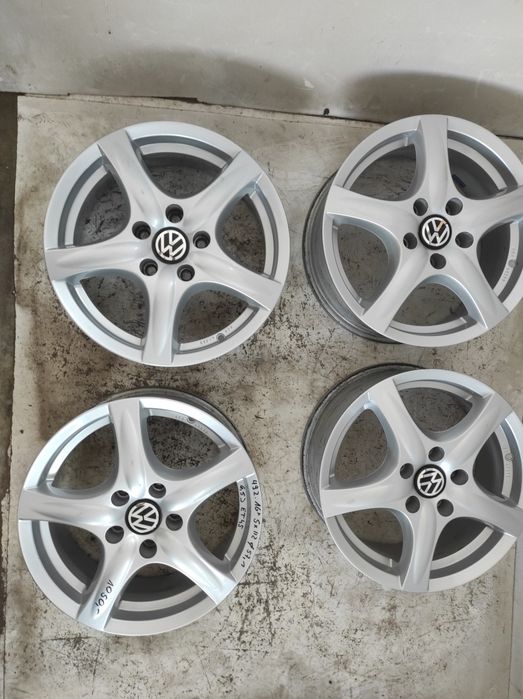 492 Felgi aluminiowe VW VOLKSWAGEN R 16 5x112 Bardzo Ładne