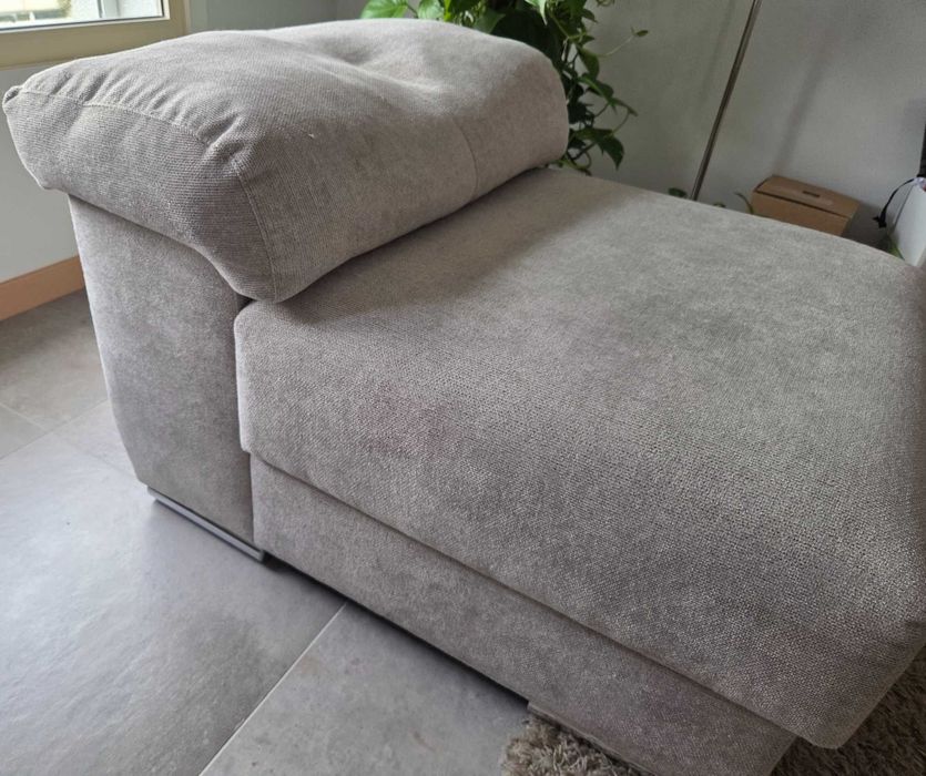 Sofá  de sala com chaise longue