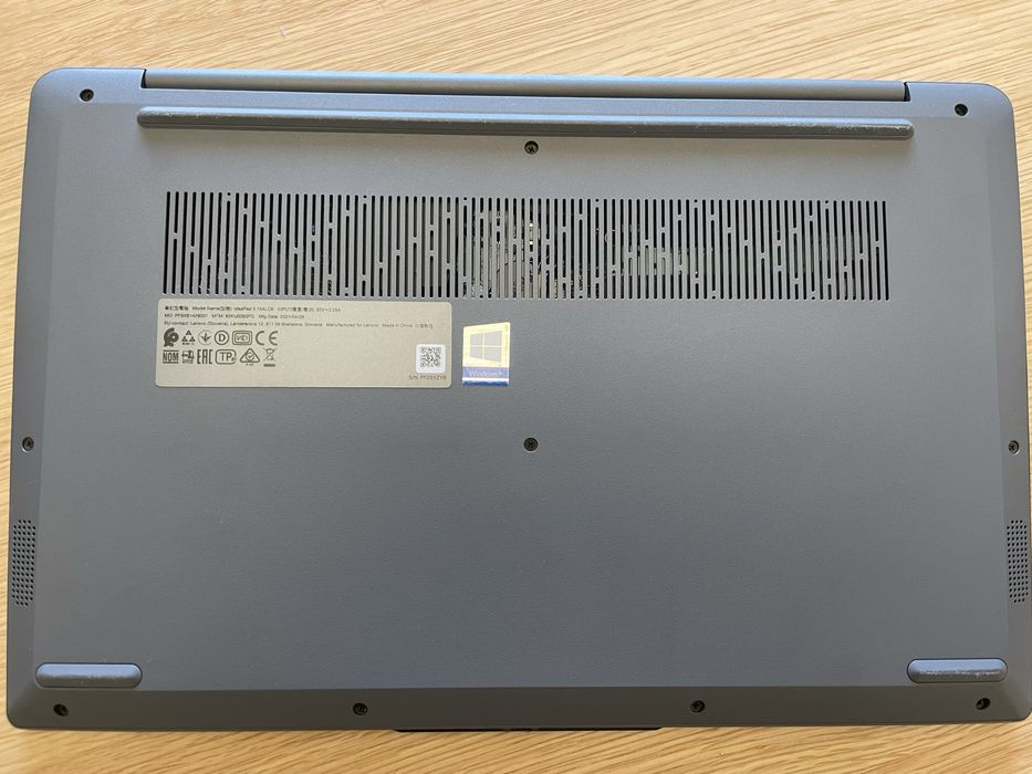 Portatil LeNovo Ideapad 3 15’ + Extras
