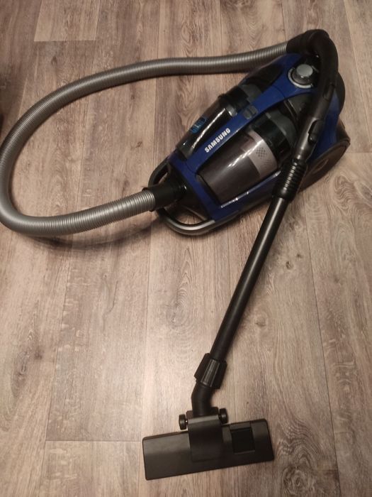 Пылесос Самсунг с контейнером