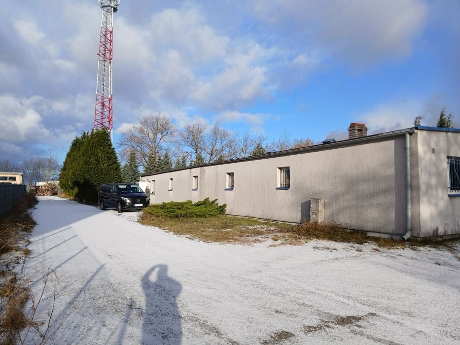 Hala magazyn pomieszczenie parking plac