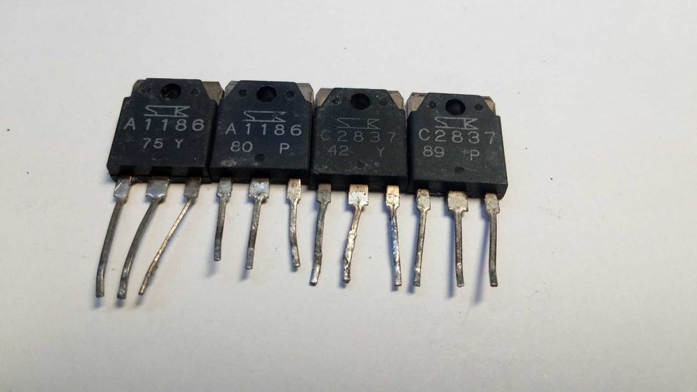 Біполярні транзистори 2SA1186 2SC2837.