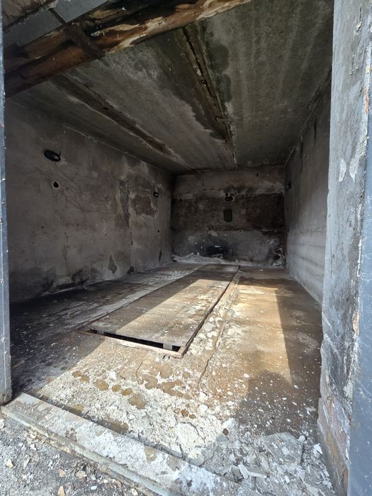 Продам приватизованний гараж  Центр, Д. Яворницького, Набережна