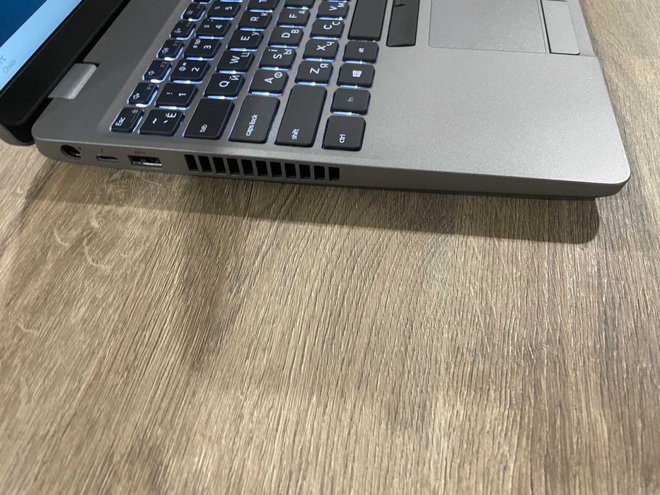 Ноутбук Dell Precision 3551 | i7-10750H| Quadro P620 4gb|16GB|256GB