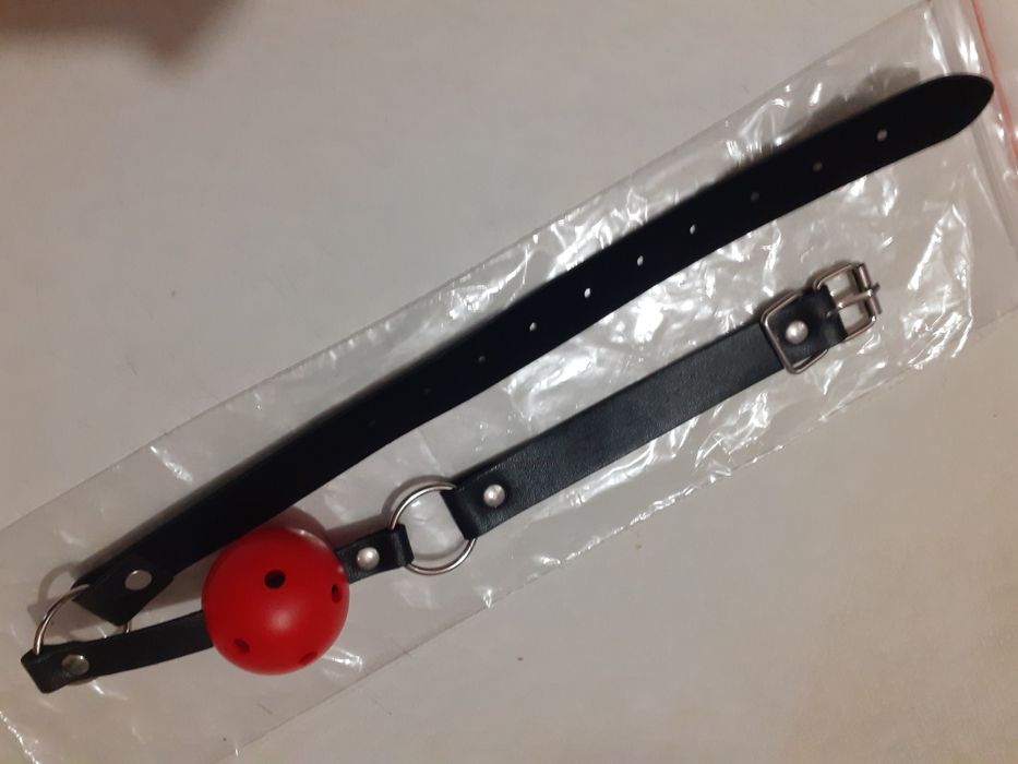 Шарик на ремне для игр.