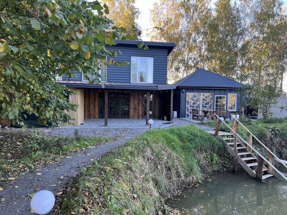 Затишний будинок для відпочинку та святкувань у Rest Family