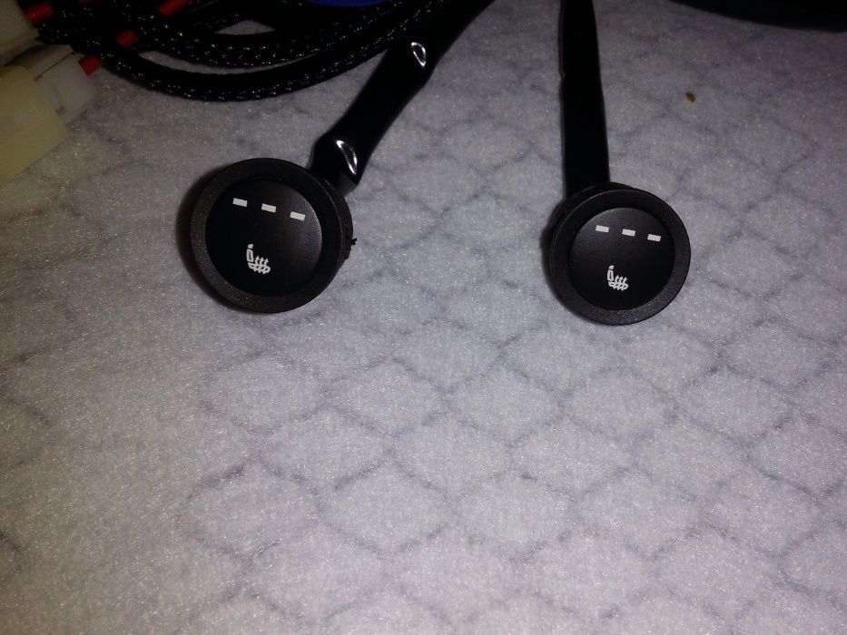 Подогрев сидений Підігрів сидінь (углеволокно). Комплект с кнопкой