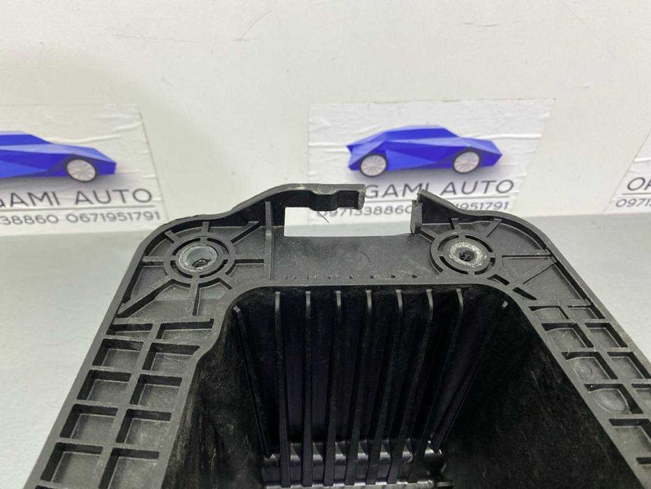 Піддон АКБ правий Jeep grand cherokee WL джип гранд черокі ВЛ 2021+