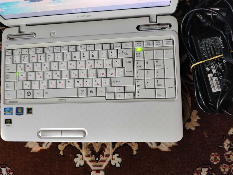 Toshiba L755, NVIDIA GT 525M-1GB/12GB/SSD 256GB