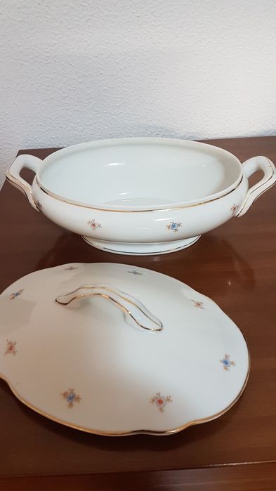 Terrina Vista Alegre ( conjunto com outra publicada)