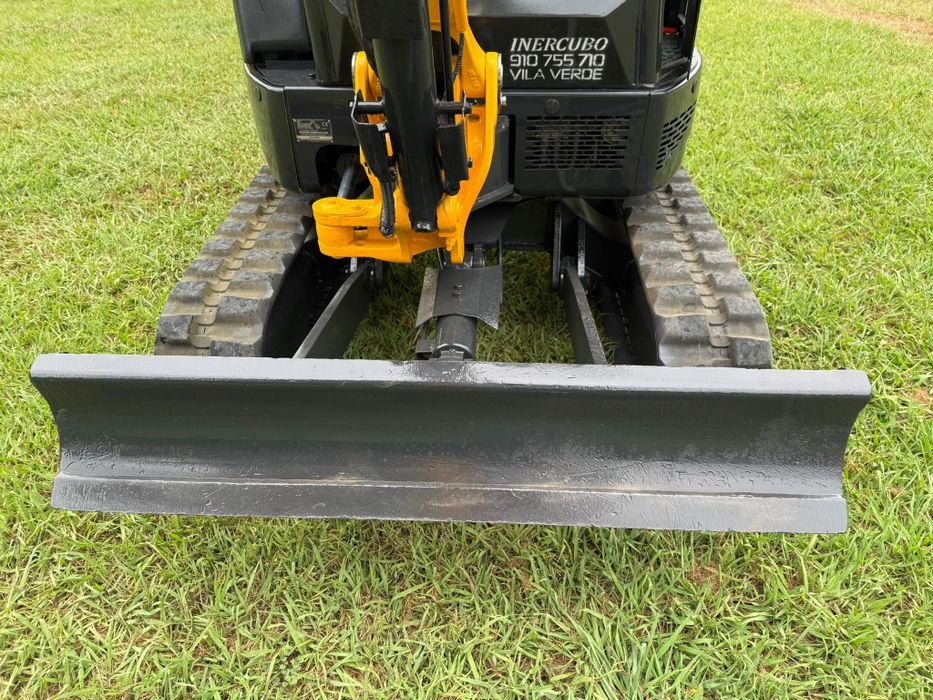 Mini escavadora yanmar 2.5 tn